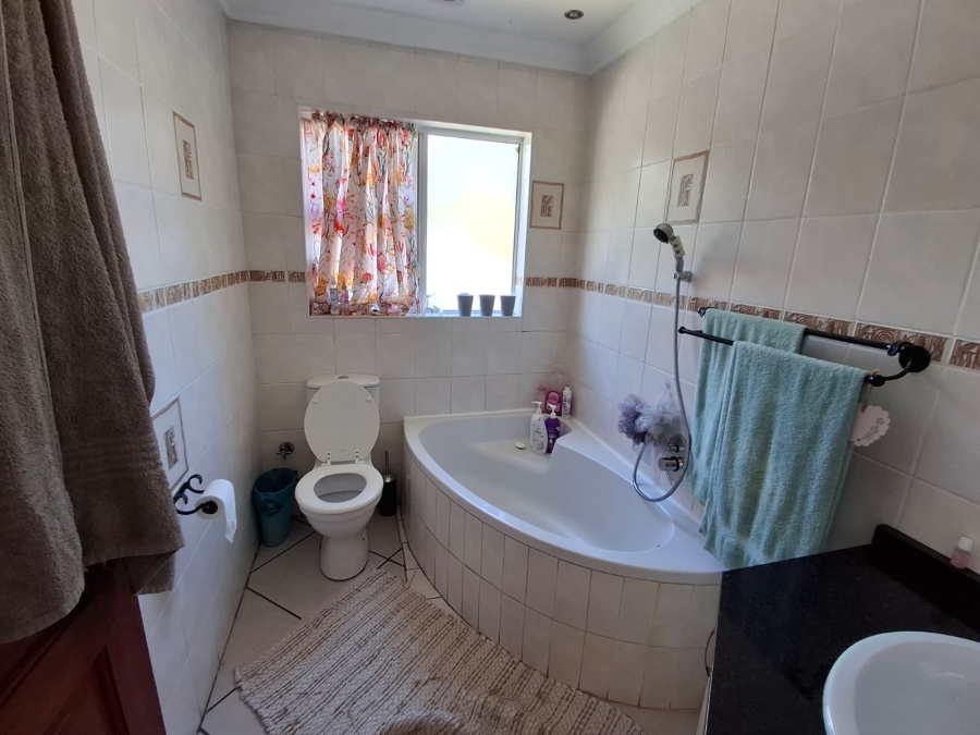 To Let 2 Bedroom Property for Rent in Joostenbergvlakte Western Cape